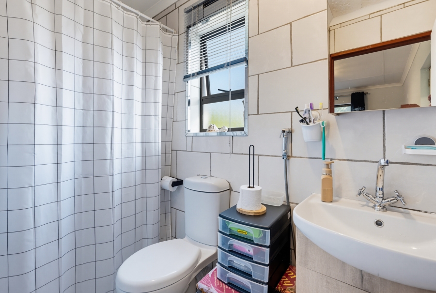4 Bedroom Property for Sale in Edgemead Western Cape